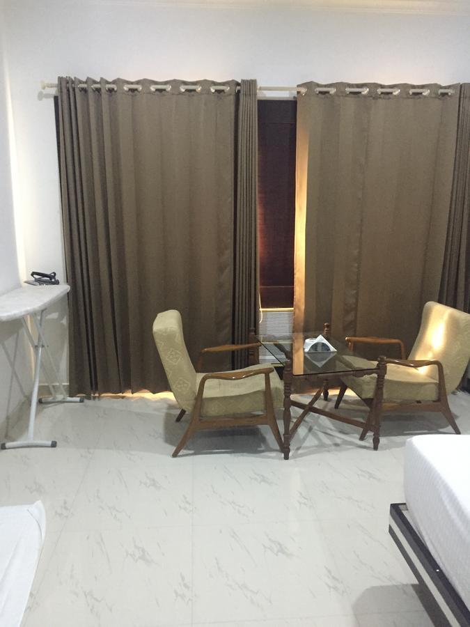 Sea Queen Hotel 코지코드 외부 사진